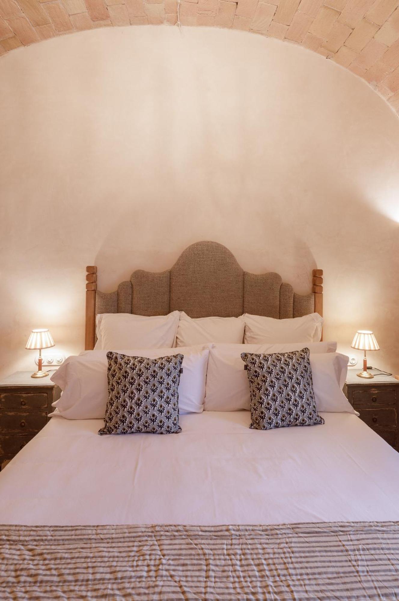 Hotel Castell De Vallgornera Peralada Kültér fotó