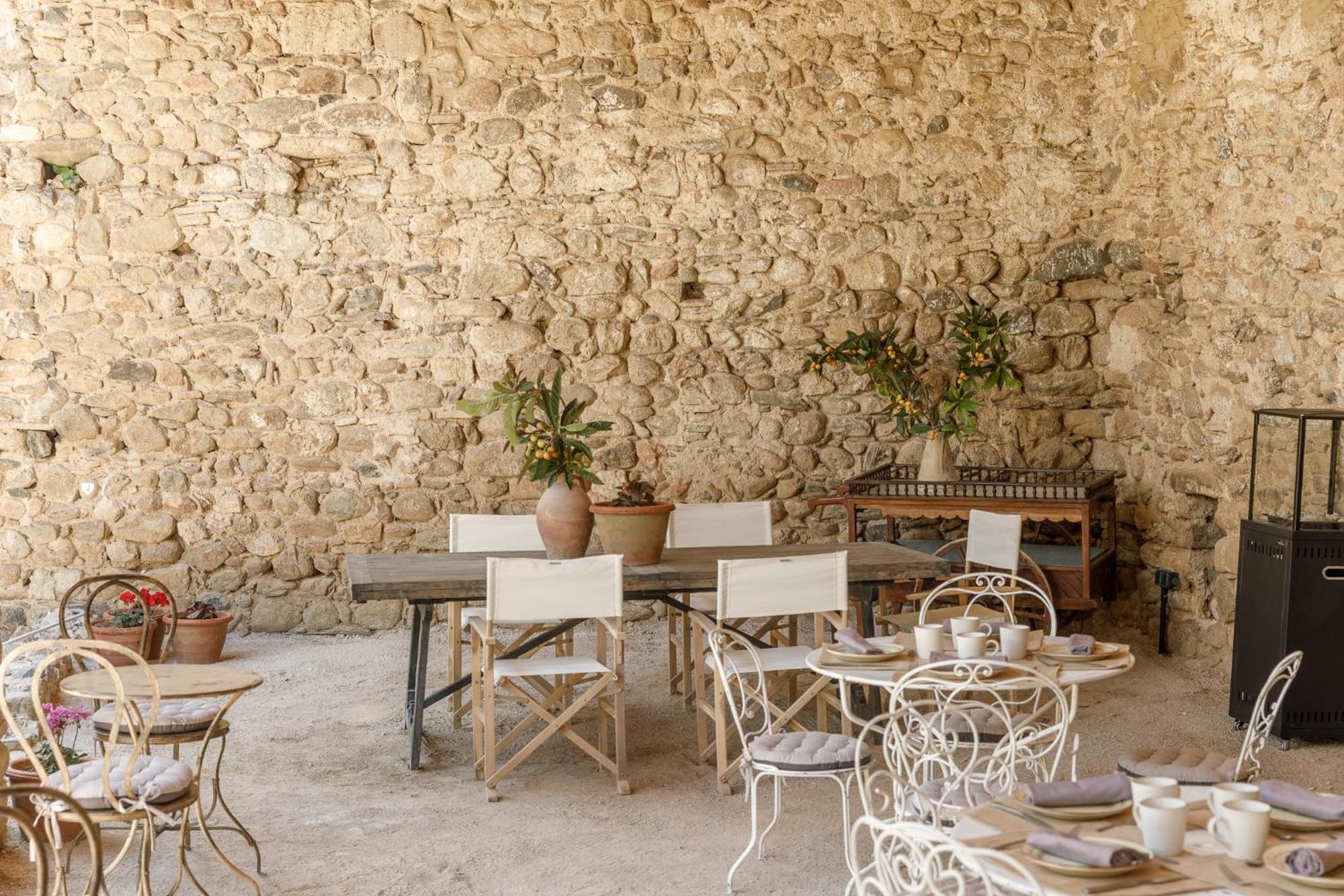 Hotel Castell De Vallgornera Peralada Kültér fotó